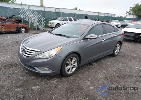 2013 Hyundai Sonata Limited z USA, uszkodzony, nr VIN 5NPEC4AC7DH695129